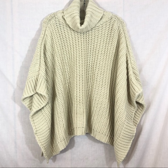 Steve Madden Knit Sweater Poncho One 